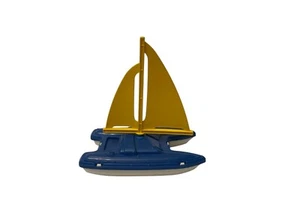 Vintage 1970s AMERICAN PLASTIC TOYS Catamaran Sail Boat Blue/White & Yellow Sail - Picture 1 of 9