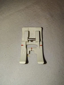 Genuine Husqvarna Viking Non Stick Glide (H) Foot #4127961 - Picture 1 of 2