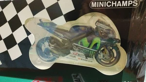 Minichamps Yamaha YZR-M12016 1/12 Scale Jorge Lorenzo with Box Used - Picture 1 of 2