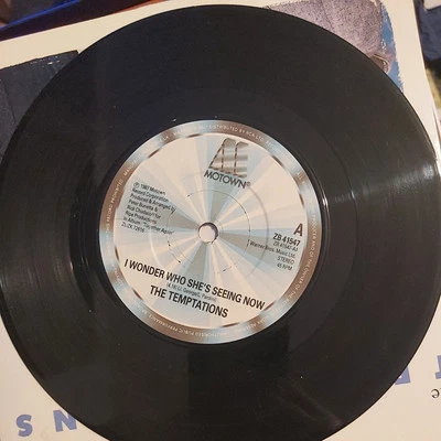 Temptations - I Wonder Who She’s Seeing Now - 41547 UK Motown mint  - Image 1 of 3