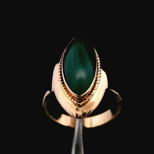 18KT Yellow Gold Ring w/ Green Stone – Size 6.75 – 6.38g (4.10 DWT) - Bild 1 von 14