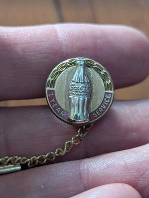 Old Coca-Cola Service Pin - 1 Year Gold Red Enamel silver bottle Vintage - Image 1 of 4