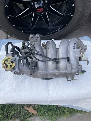 01-05 Mazda MX-5 Miata OEM Intake Manifold with throttle body hoses 2001-2005 - Image 1 of 4