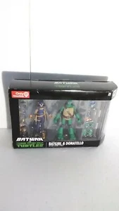 Batgirl and Donatello 2 pack TMNT Batman vs Teenage Mutant Ninja Turtles figures - Picture 1 of 6