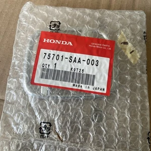 Genuine New HONDA BOOT BADGE Rear Trunk Logo Emblem For Jazz 2002-2008 VTEC CTDi - Picture 1 of 3