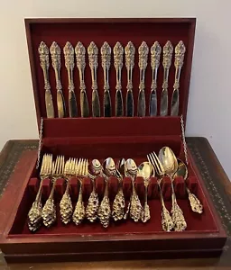 Juego de cubiertos Godinger barroco vintage completo 65 piezas caja chapada en oro servicio 12 RARO - Imagen 1 de 24