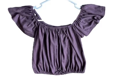 Blusa corta acanalada lisa púrpura con hombros descubiertos talla pequeña Foto 1 de 4