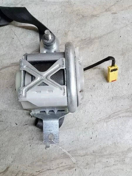 Черный оригинальный натяжитель ремня безопасности водителя для Honda Accord 2010-2012 годов выпуска левая сторона - Изображение 1 из 4