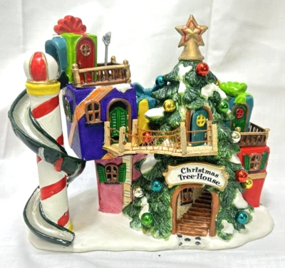 Casa del árbol de Navidad Lemax Santas Village pintada a mano porcelana iluminada 2000 Foto 1 de 4