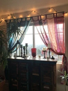 2 Stück Indischer Sari Patchwork Vorhang Gardine Fensterdeko Seide Sari Boho Gardine - Bild 1 von 7