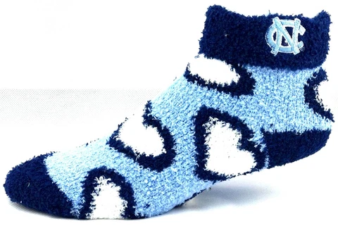 North Carolina Tar Heels Valentines Day Blue & White Hearts Cuffed Fuzzy Socks Cover