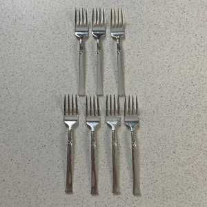 Lot of 7 Oneida Nobility Wind Song Silver Plate 6.75" Salad Forks Discontinued - Picture 1 of 9