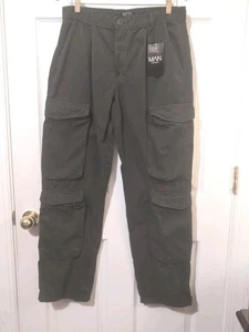 NWT Boohoo MAN Relaxed Twill Multi Pocket Button Fly Cargo Pants Men’s 32 Green - Picture 1 of 11