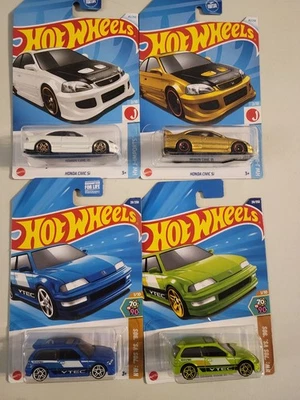 Lote de 4 Hot Wheels. Honda Civic Si dorado y blanco. Honda Civic EF 90 azul y verde Foto 1 de 4