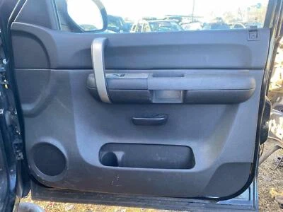 GMC Sierra 1500 SLE Front RH Passenger Door Trim Panel 2007 2008 2009 - Imagem 1 de 4