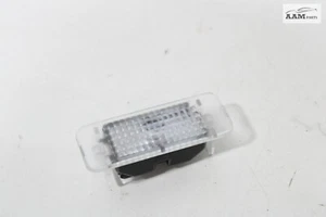 2018-2024 FREIGHTLINER CASCADIA COURTESY LAMP LIGHT A22-73819-000 OEM - Picture 1 of 6