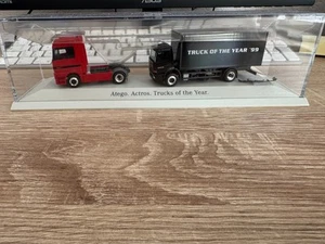 Herpa 1:87 Mercedes Atego Actros Camion Dell'Anno 99 In Scatola Originale - Foto 1 di 2