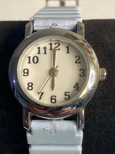 Women's Wristwatch White Face Blue Band New Battery - Picture 1 of 9