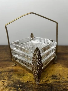 Juego de ceniceros de vidrio vintage con soporte para carrito de latón ornamentado moderno de mediados de siglo - Imagen 1 de 4