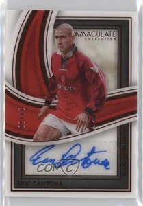2023-24 Panini Immaculate Shadowbox Firme /20 Eric Cantona #SS-EC Auto - Foto 1 di 3