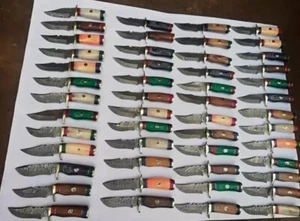 MENGE 20 HANDGEFERTIGTE DAMASTSTAHL 8 ZOLL SKINNER JAGDMESSER MIT SCHEIDEN - Bild 1 von 3