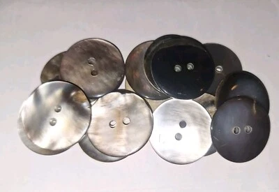 30 Perlmutt Knöpfe grau schimmernd, Set, ca. 25,4 mm, Konvolut 40" - Bild 1 von 2