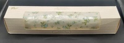 Forro de cajón perfumado vintage Karen Carson Polyfab rosas florales 108" X 17,5" Foto 1 de 4