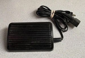 OEM Singer Sewing Machine Foot Pedal Motor Speed Control CR-309B Cord - Picture 1 of 7