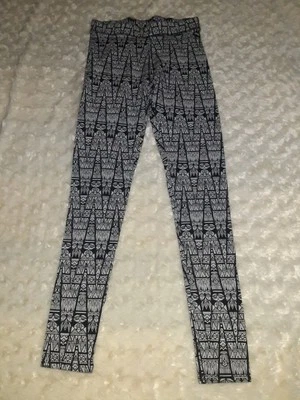 Victoria's Secret Pink black and white leggings Aztec womens size extra small XS - Image 1 of 4