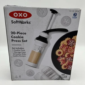 OXO SoftWorks Plätzchenpresse Set 20-teilig (1) Plätzchenpresse (1) Aufbewahrungsbox (18) Scheiben - Bild 1 von 9