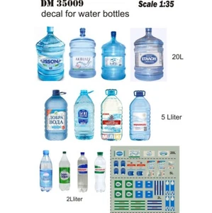 Calcomanía para agua embotellada - para kit modelo a escala Dan Models DM 35009 escala 1:35 - Imagen 1 de 6
