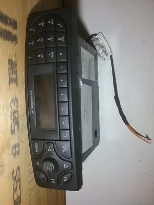 2001-2004 Mercedes Benz C240 Radio Stereo AM/FM Audio Player A 203 820 25 86(M92 - Image 1 of 4