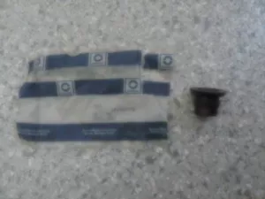 88-96 C4 Corvette Power Antena Bisel de Goma -GM #10067979 - ¡NUEVO DE LOTE ANTIGUO!¡! - Imagen 1 de 4