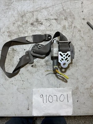 Retractor de cinturón de seguridad delantero derecho Toyota Highlander 2004-2007 7L1870-P OEM Foto 1 de 4