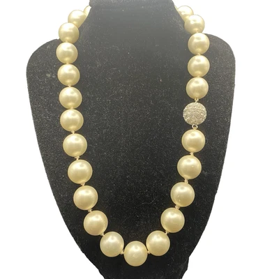 Bridal Statement Necklace 18" Glass Pearls 14mm 124g Rhinestone Clasp Formal - Image 1 of 4