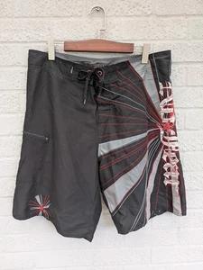 Pantalones cortos de natación bordados No Fear XL - Imagen 1 de 11