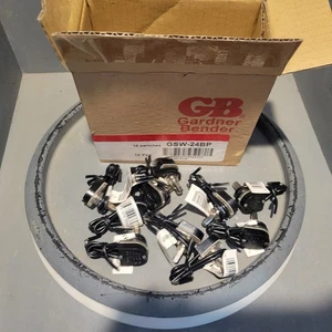 Box mit 10 Gardner Bender Drucktastenschalter, 6A, 125VAC, GSW-24BP - Bild 1 von 7