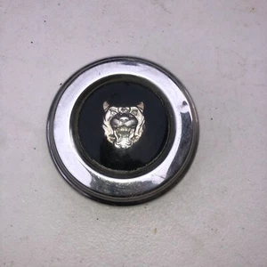 (1) JAGUAR XJS XJ6 XJ12 VANDEN PLAS WHEEL CENTER CAP 1974-1987 No Clip On Back - Picture 1 of 3