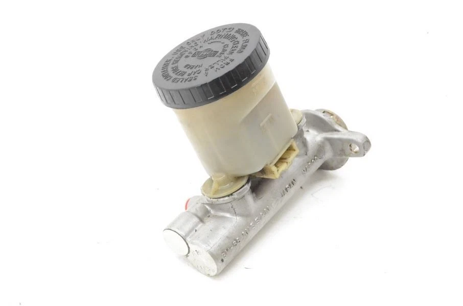 Nissan 240sx S13 1989-1994 cilindro maestro de freno sin ABS Foto 1 de 4