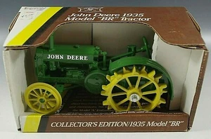 ERTL 1935 JOHN DEERE MODEL BR TRACTOR 1/16 SCALE DIE-CAST NIB #5586 - Picture 1 of 3