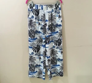C&C California Women’s M Linen Crop Pants Wide Leg Blue White Tropical New - Picture 1 of 6