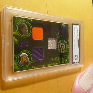 SHURI 2018 UD BLACK PANTHER THE KINGS MANTLE MATERIALS TRIPLE # SRZ GRADED 8.5