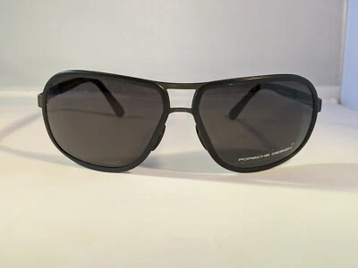 Gafas de sol Porsche Design P8533 C Gunmetal y negras lentes grises talla 64 Foto 1 de 3