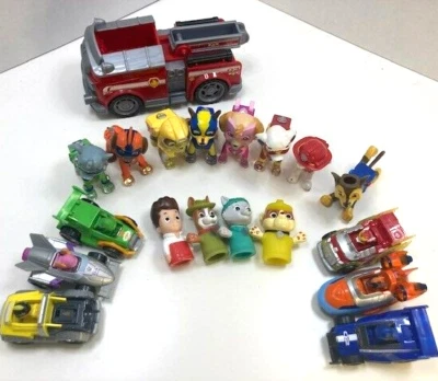 Lot of 19 Paw Patrol Figures, Cars, Fire Engine and Vintage Finger Puppets - Image 1 of 4