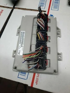 2003 Chrysler Town & Country Body Control Module 04748077AF BCM Unit Oem - Picture 1 of 2