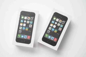 ๐ฑ Apple iPhone 5S 64GB - Unlocked Black silver gold Grade A+ Condition IOS12๐ฑ - Picture 1 of 19