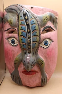 308 MASCARA CON ANIMAL EN LA CARA WOODEN MASK zompantle madera artesania m30 - Picture 1 of 6