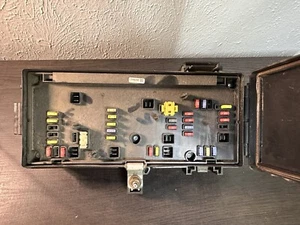 07 2007 08 DODGE RAM 1500 POWER DISTRIBUTION INTEGRATED FUSE BOX P04692118AL OEM - Bild 1 von 5