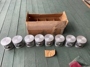 VINTAGE 1932-1936 FORD V8 SET OF 8 .040 PISTONS NOS NORS FLATHEAD OVERSIZE - Bild 1 von 24