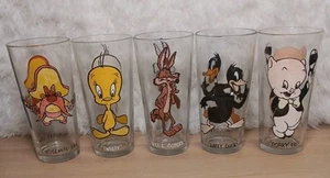 CCC - Vintage 1976 Pepsi Looney Tunes Cartoon Drinking Glasses - Picture 1 of 7